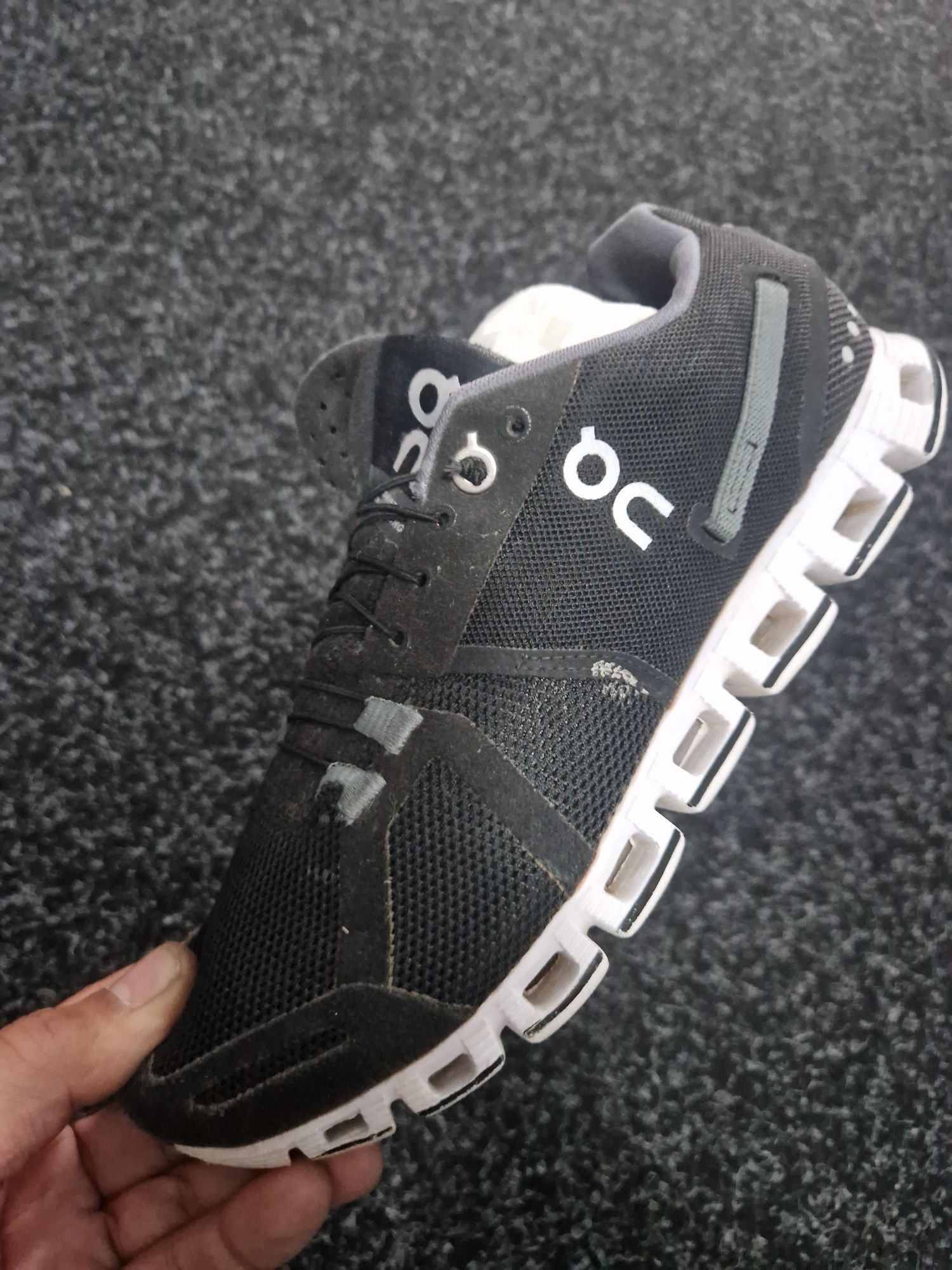 Adidasi / Pantofi On Cloud OC   Nike Adid
