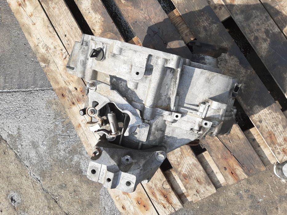 Cutie viteze 6 trepte 1.9 tdi Vw Golf 4 /Bora /Leon /Toledo /Octavia 1