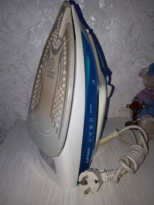 Продается свой утюг Халей