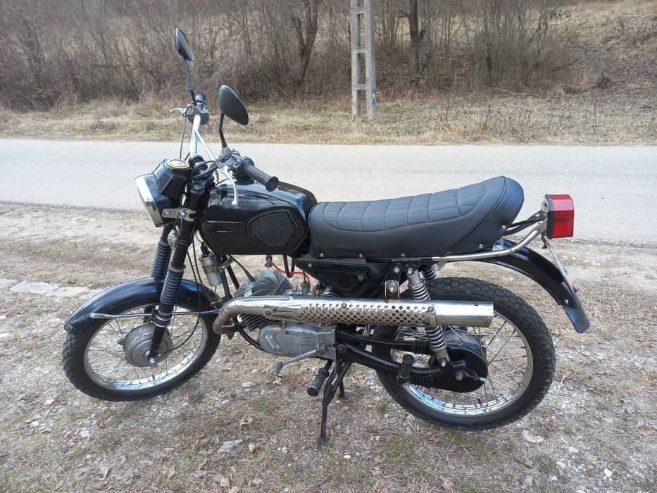 Motocicleta mobra hoinar