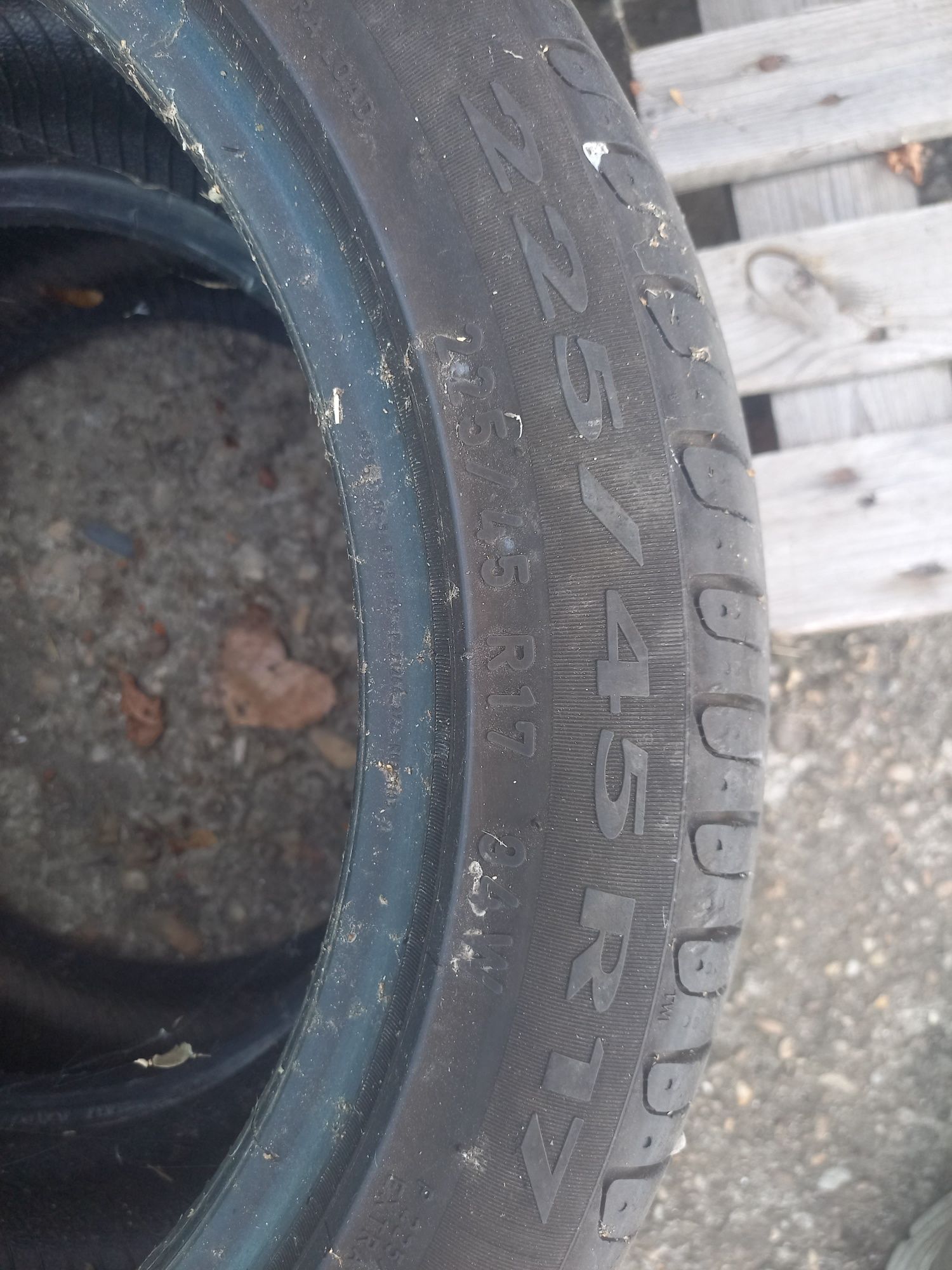 Pirelli 225/45/17 - 2 броя летни