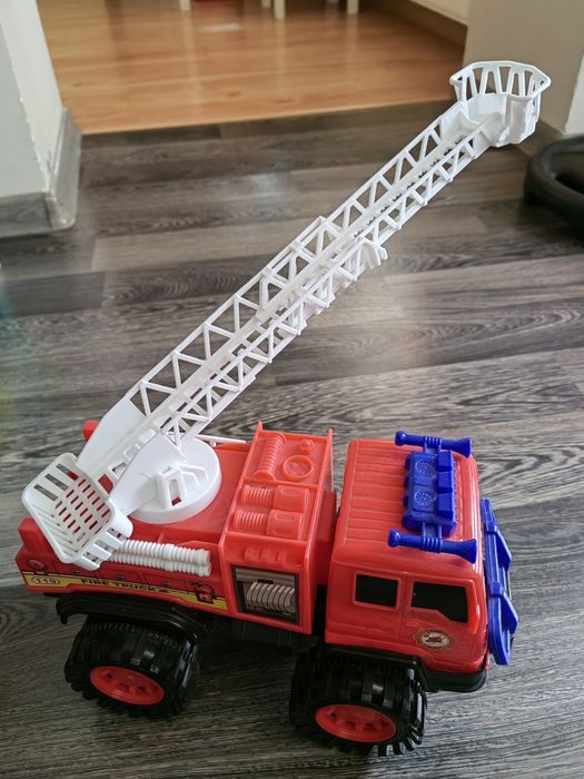 Детска играчка Пожарна