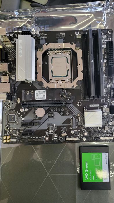 Геймърски компютър I5-13400F, Nvidia RTX 3060ti 8gb, 32gb ram,