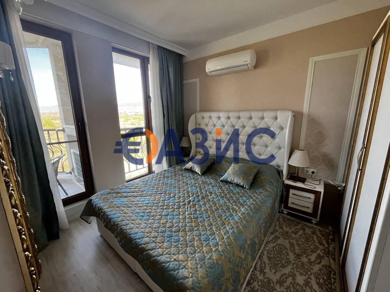 # 33403150 Тристаен апартамент в комплекс Хармони суит 9. ет: 5\ \ 6,