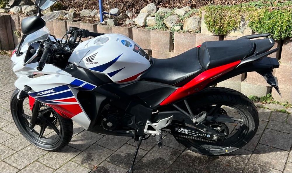 HONDA CBR 125 R IMPECABILA Imp Germania! ( 16 ani A1 CBR YZF Duke )