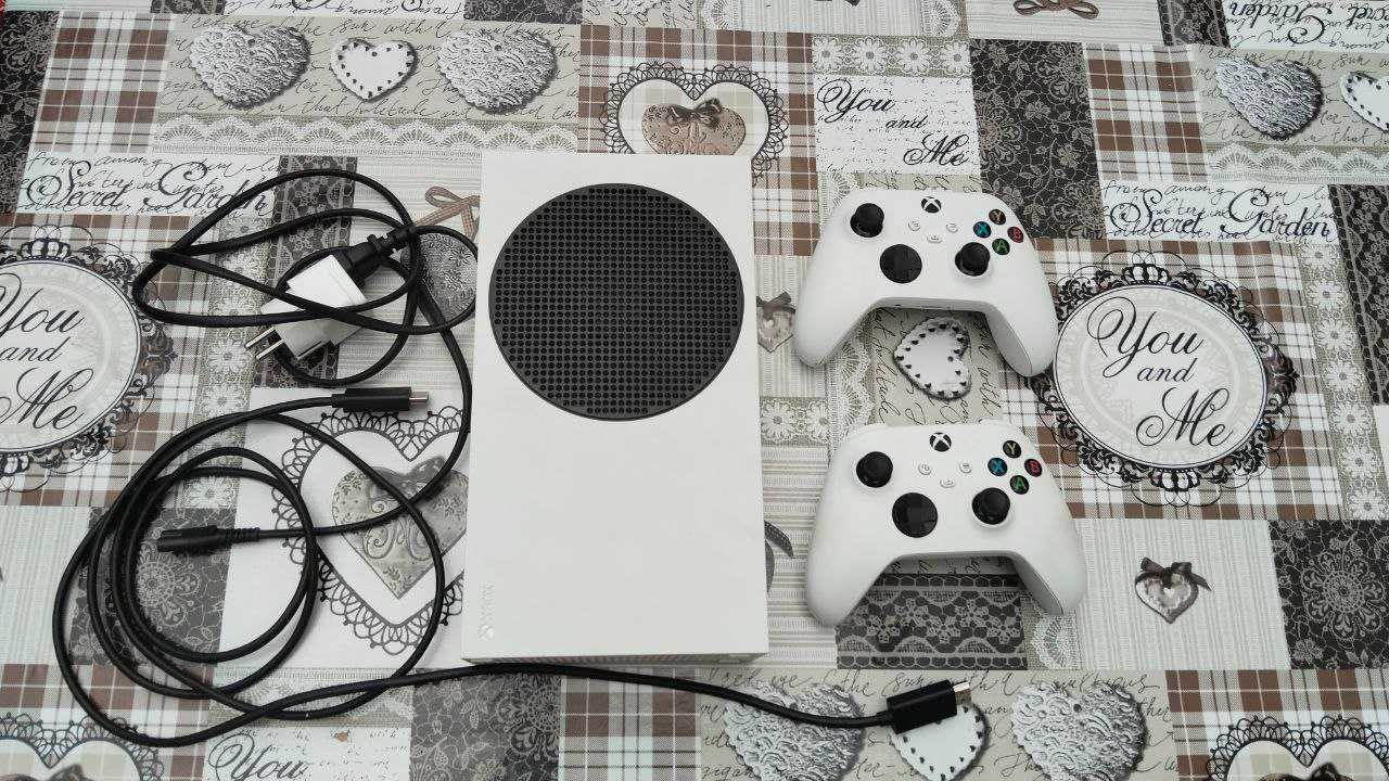 Игровая приставка MICROSOFT XBOX ONE S 1Тб