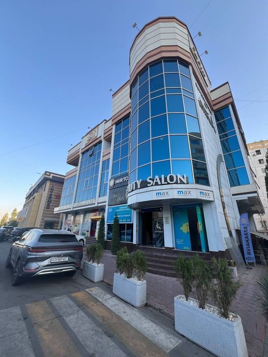 Аренда помещения под магазин, автосалон, клиника ор. Шахристан метро.