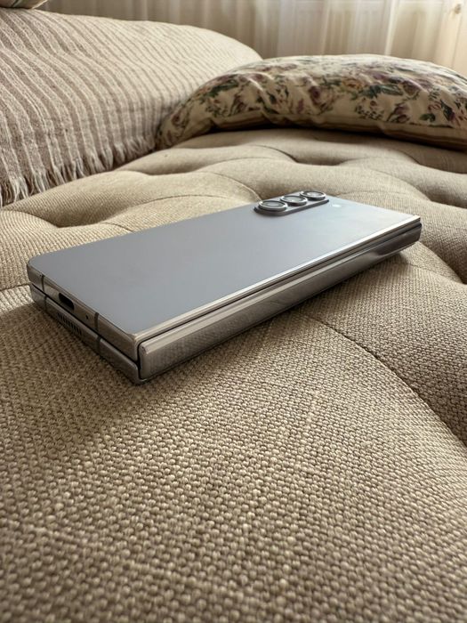 Samsung Galaxy Z Fold 5 de 512 GB, 12gb RAM