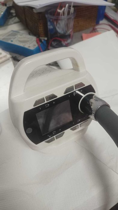 Repar/curăț manipul laser și aparatură saloane beauty
