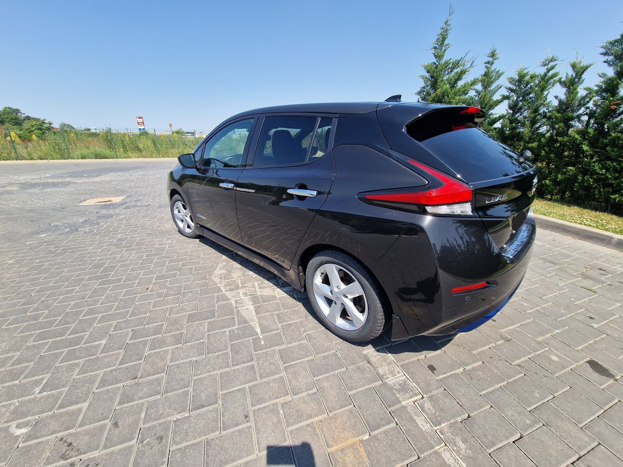 Nissan leaf 40kw pilot automat self driving full led