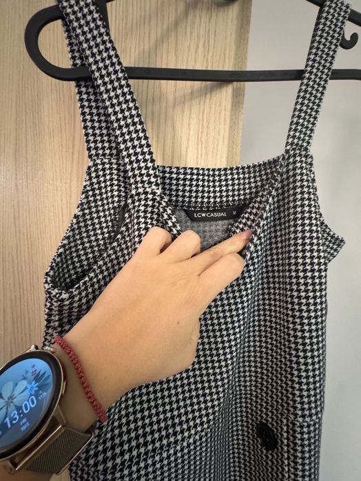 Есенна рокля бяло и черно