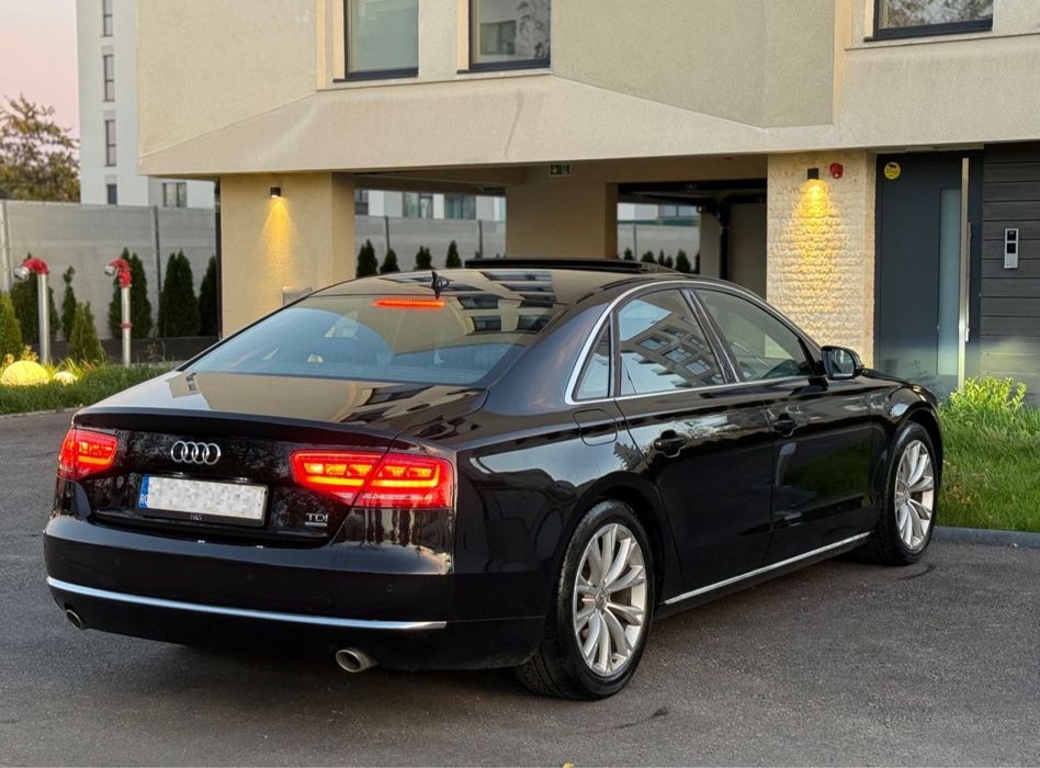 Audi A8 2012 3.0d Matrix / Trapa / Quattro