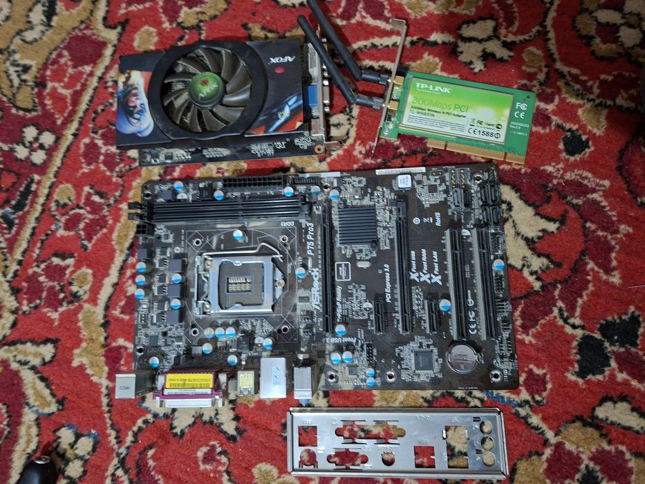 Материнка h61 p75, видеокарта gt 630, вай фай адаптер