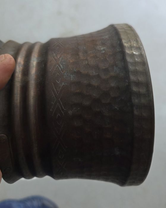 Стари посребрени чайници, месингови свещници,лампа, хаванчета, и менче