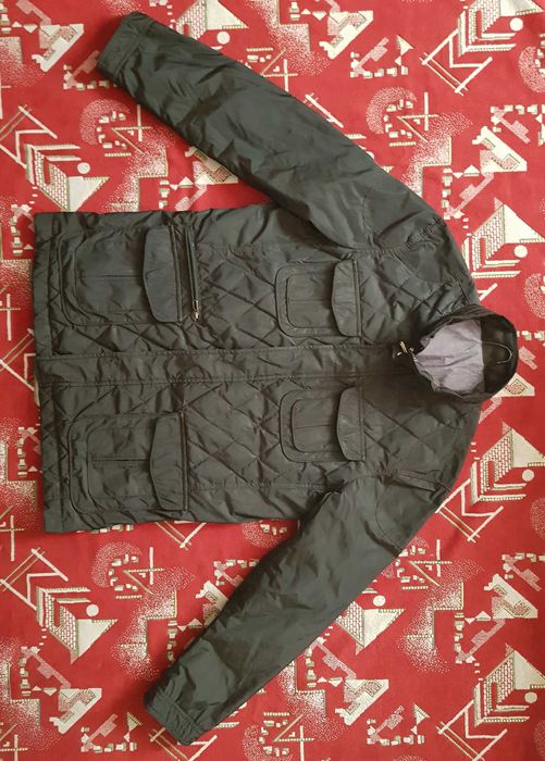 Фирмен. мужская куртка от "Cacharel" original L-Ka на 50 р.