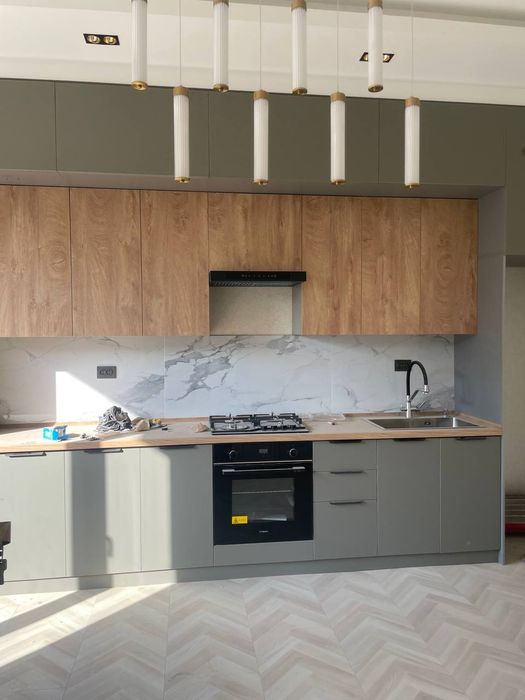 Dumbrabotda 1 sotix 4 xona katej sotiladi