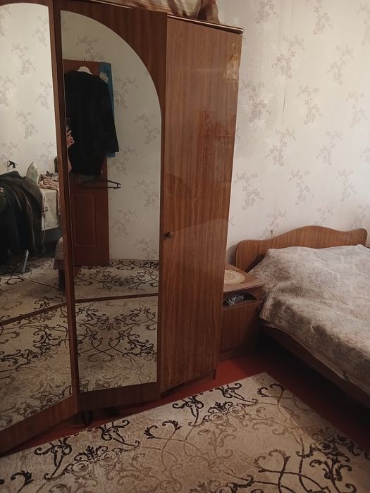 Продаем спальный гарнитур