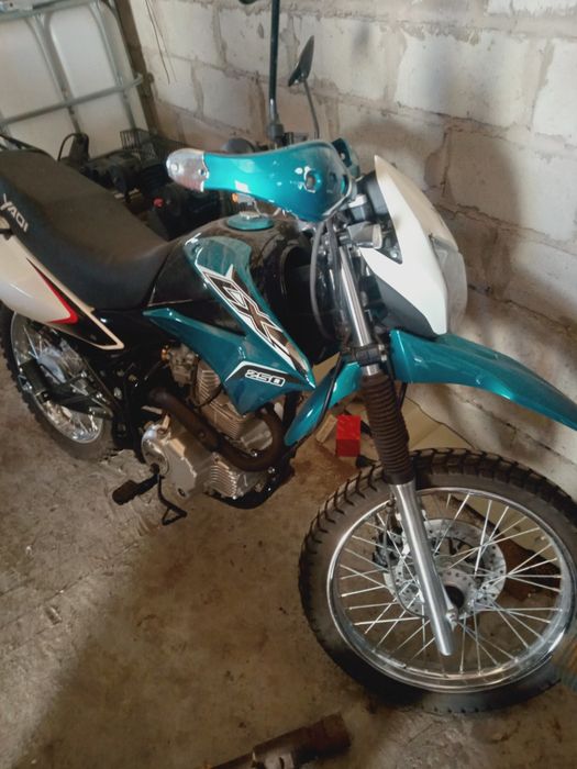 Байк Yaqui r-250