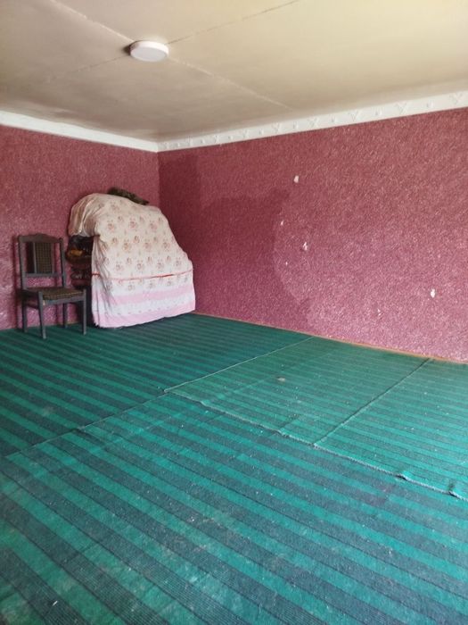 Урганчда райцентрда парк ёнида  склад кучада 15×32 =480кв