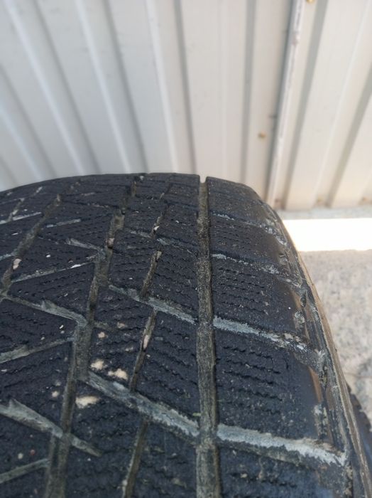 Шины  bridgestone r17 комплект