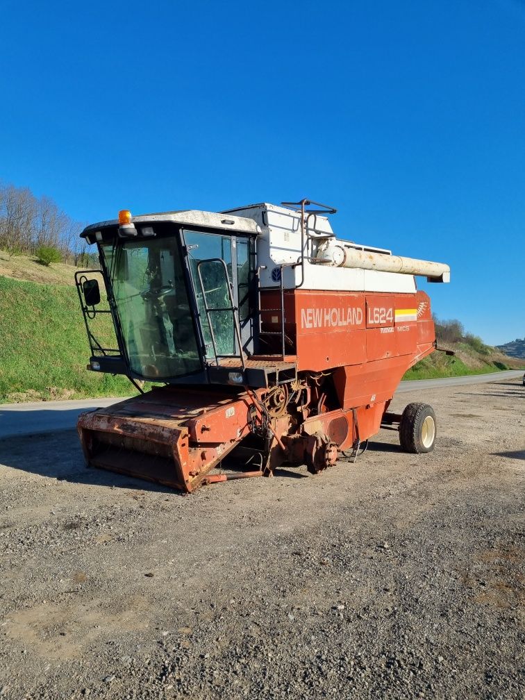 Dezmembram combina New Holland/Laverda 624 MCS