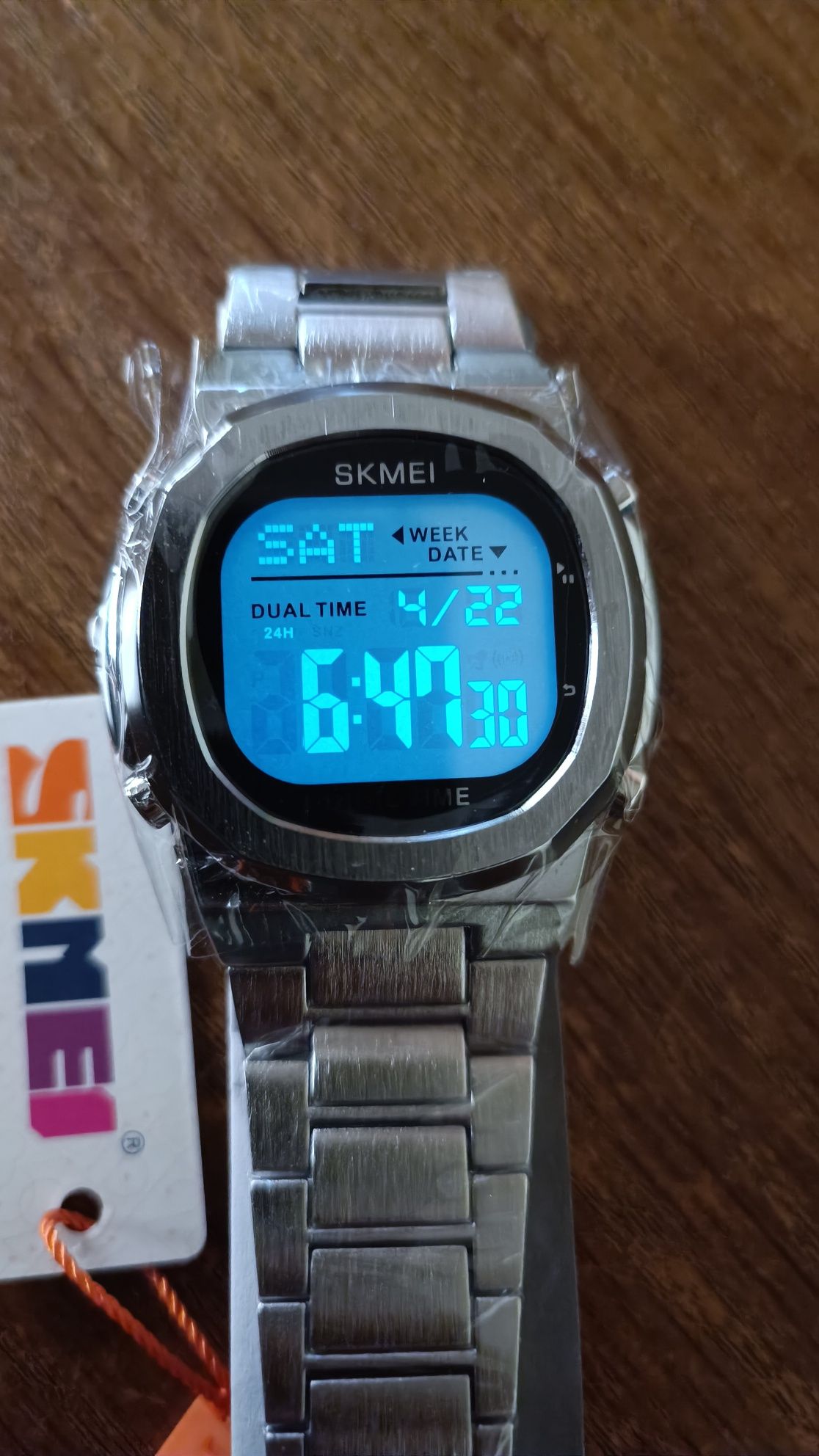Продавам Часовник Skmei