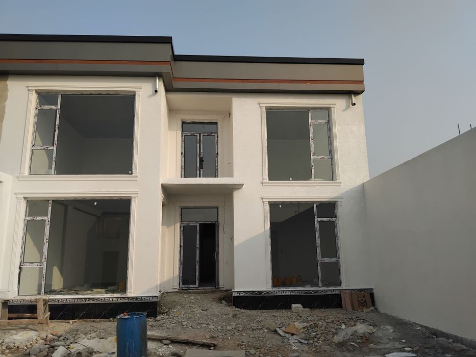 Уй Котедж сотилади