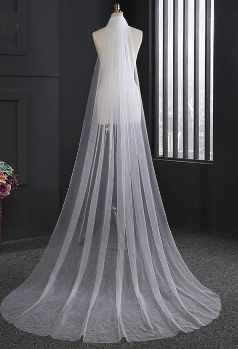 Voal mireasă nou, dublu, de 3 m.