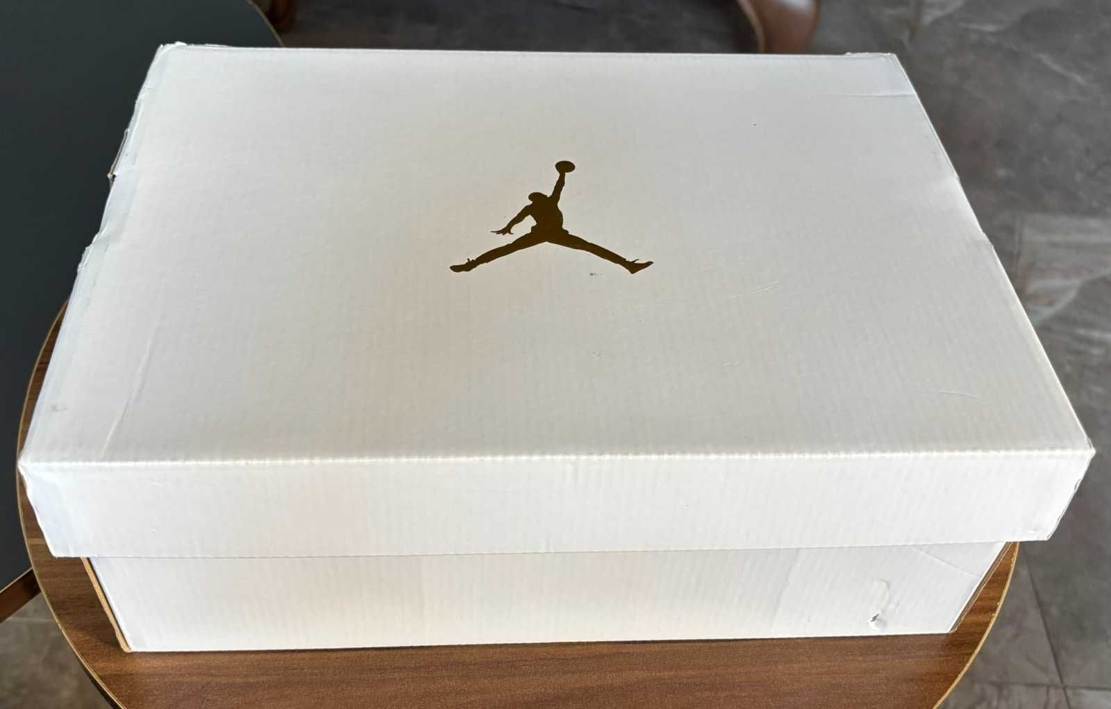 Маратонки NIKE Air Jordan 1