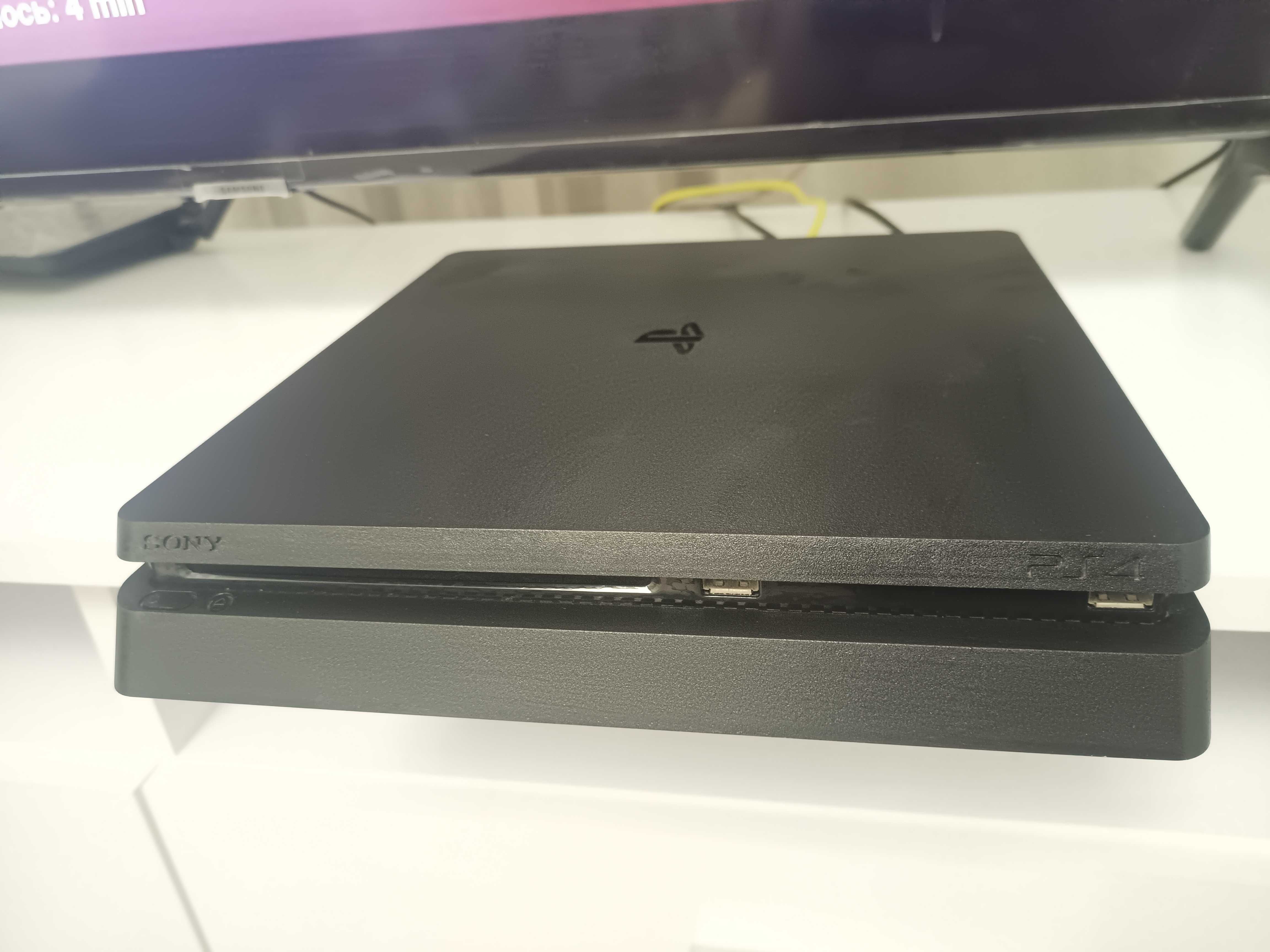 Продам Sony Playstation 4 Slim 500 GB