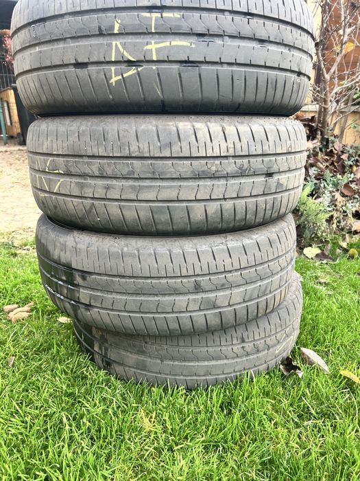 Anvelope vara Falken 215/60/R16