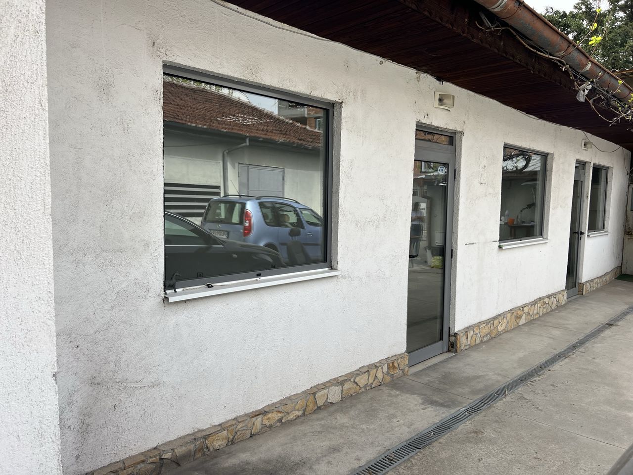 Дава се под наем Склад в Пловдив, Коматевски възел - 179 кв.м за 688.5 € - Снимка #8
