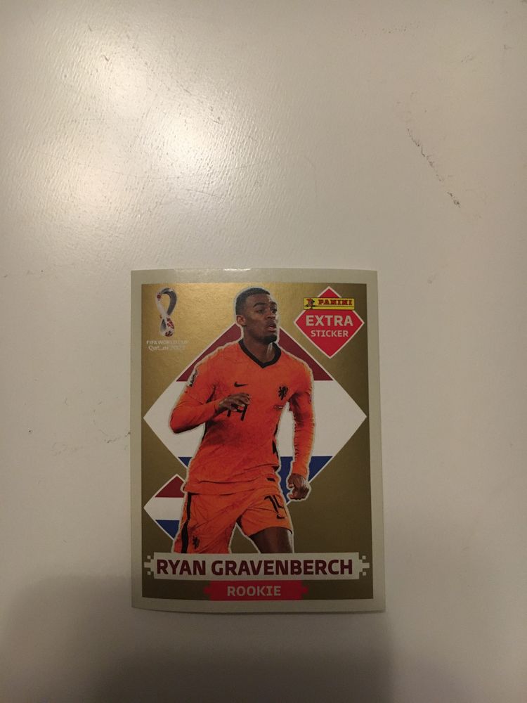 Ryan gravenberch extra sticker gold.