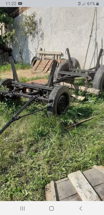 Vând căruță de fier