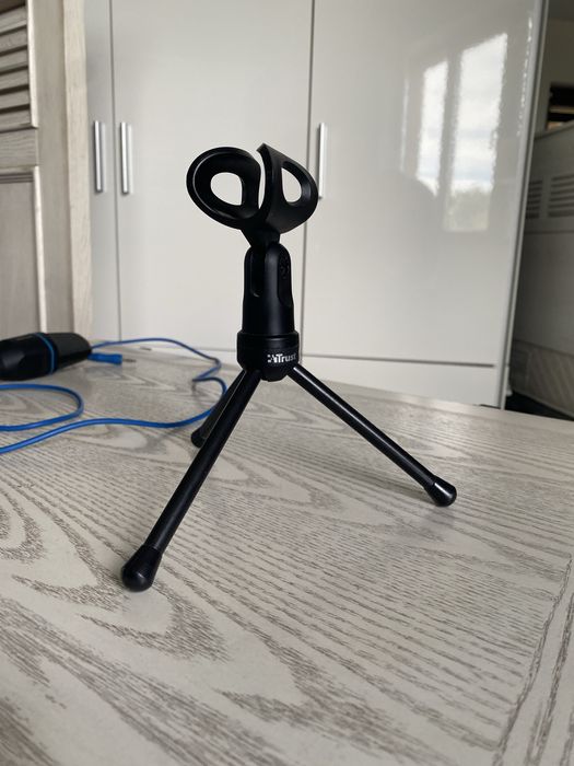 Microfon Trust Cu Tripod