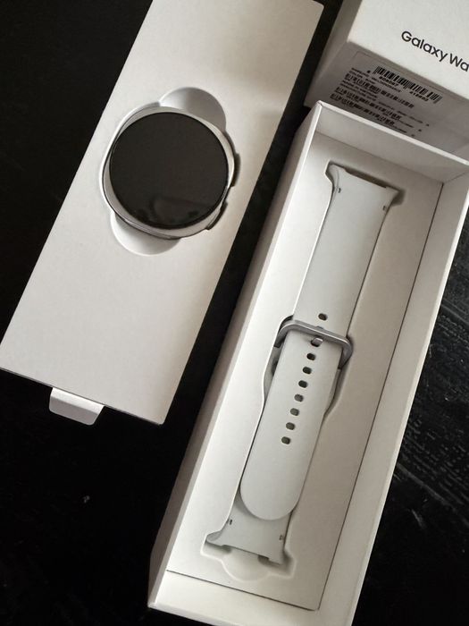 Samsung galaxy watch 8, 44mm