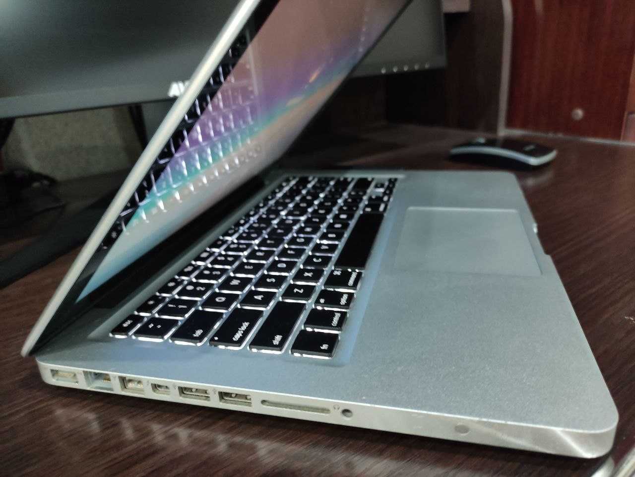 Macbook pro 2011