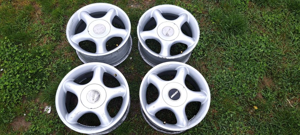 Vand sau schimb jante de aliaj