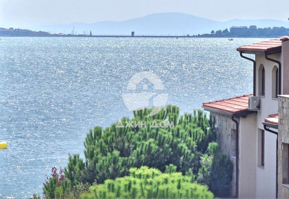 Двустаен апартамент с ГЛЕДКА МОРЕ в к-с „Каса Реал“  гр. Свети Влас