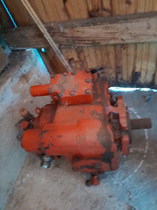 Hidrostată pentru combine agricole