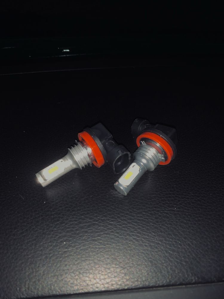 LED крушки жълт цвят H11/H8/H9