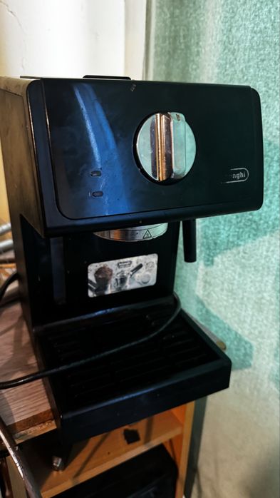 Кафе машина DeLonghi