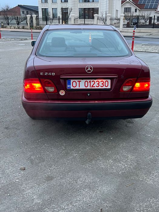 W210 schimb cu w124.este matriculat am toate actele