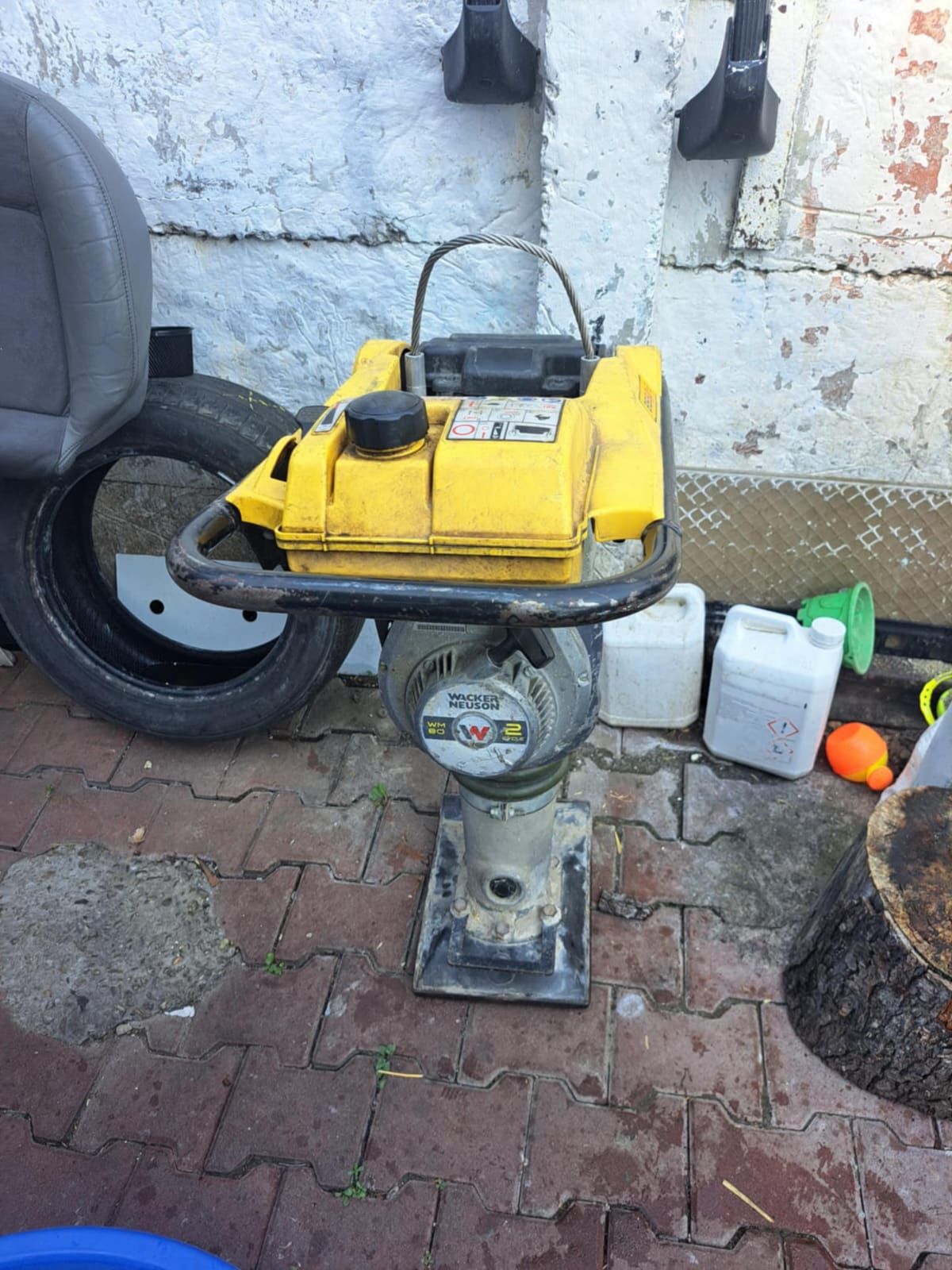 Mai compactor Wacker Neuson BS50-2 în stare excelentă