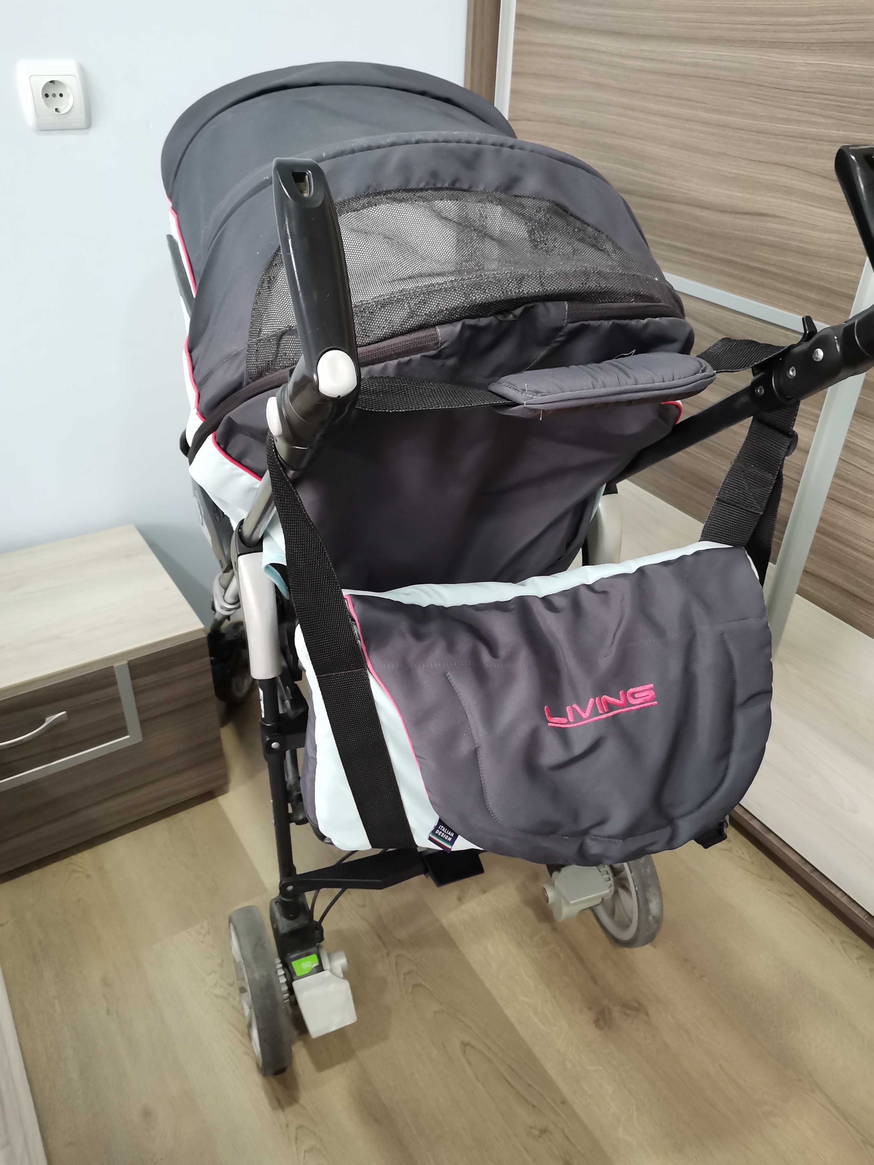 Продава се детска количка  Chicco от три части