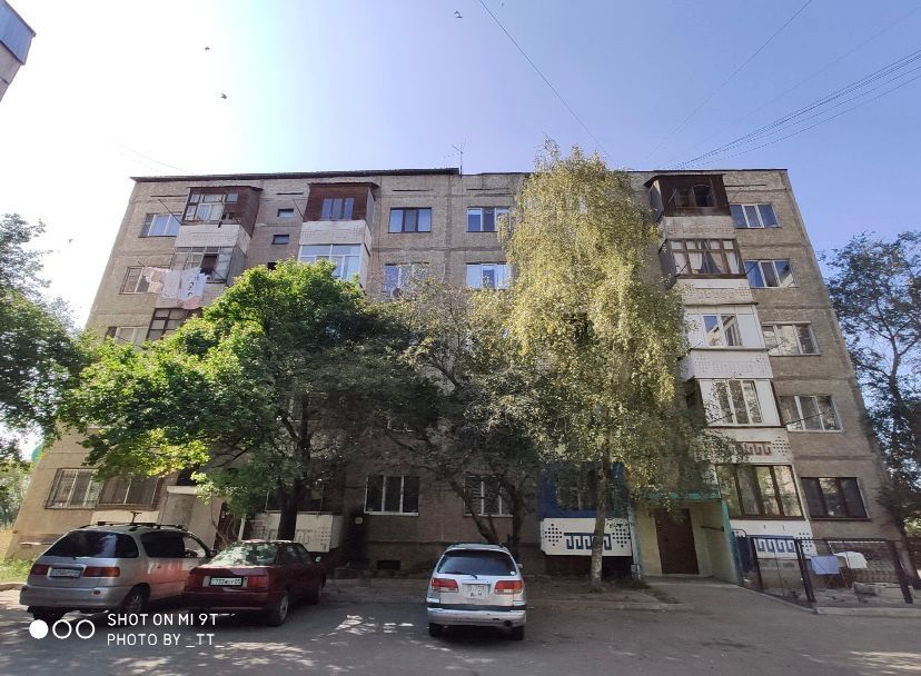 3 этаж из 5 не угловая водник 3 дом 89 тихий двор