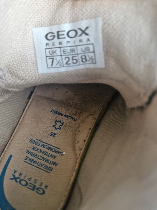 Ghetuțe frumoase baieti de la Geox, masura 25