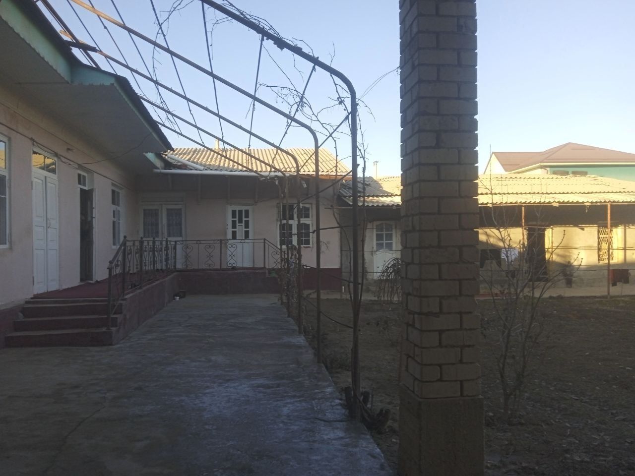 РАХБОРОБОТ МАХАЛЛАСИДА 10соток йер сотилади