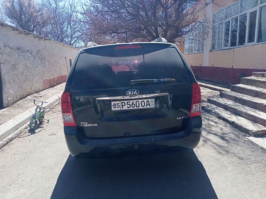 Kia carnival 2013