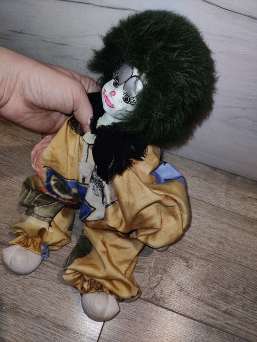 Păpușă clovn cu nisip